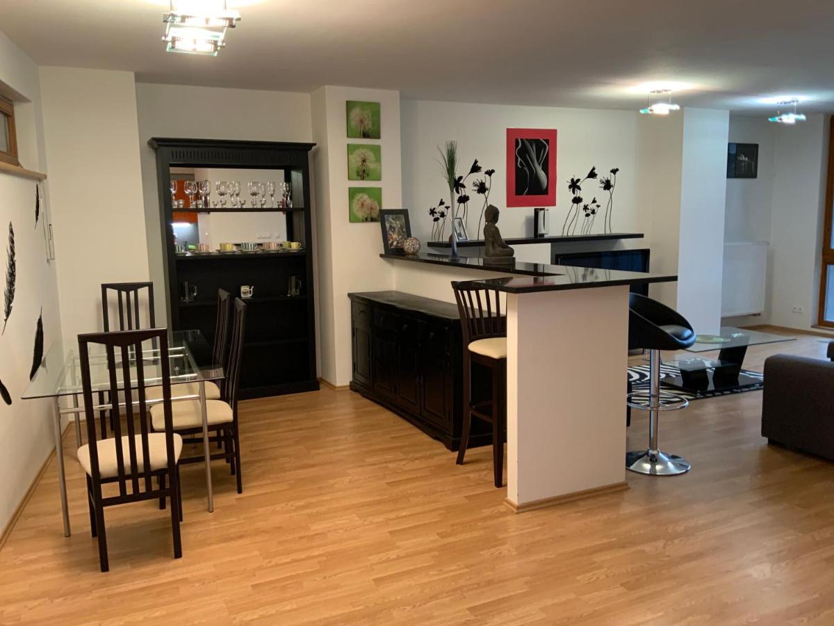 شقة Apartman Na Vyhlidce كارلوفي فاري المظهر الخارجي الصورة